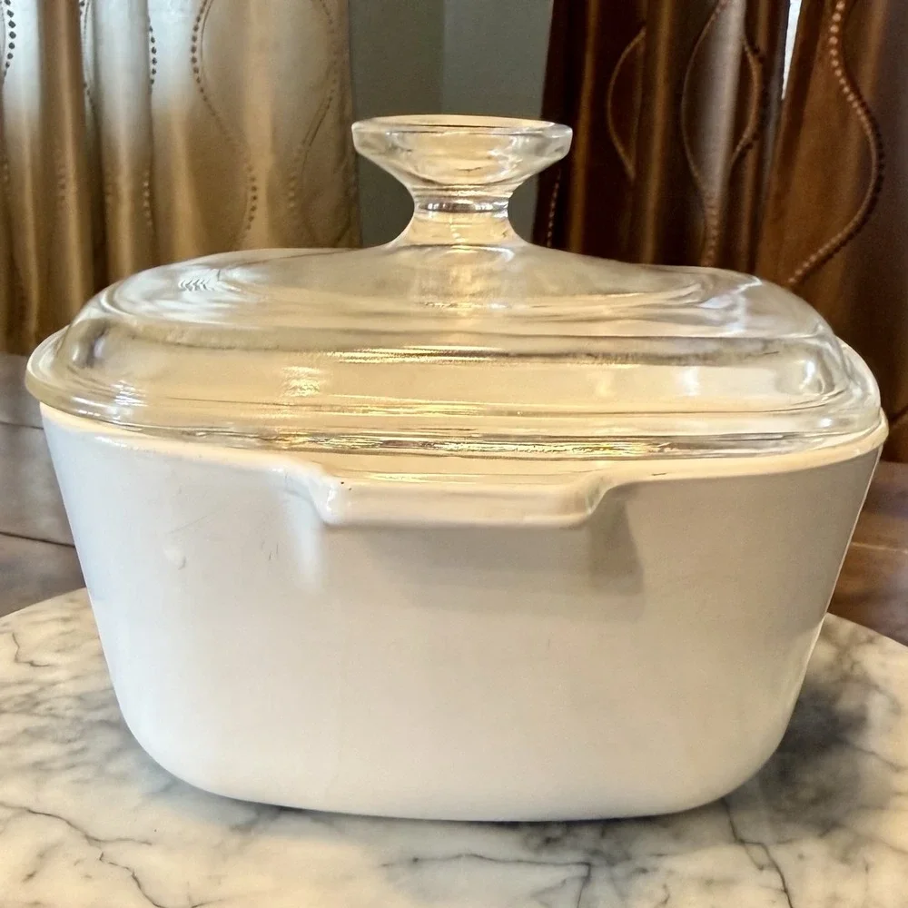 VTG Corning Ware Cornflower Blue P-1 3/4-B Casserole W/Lid
